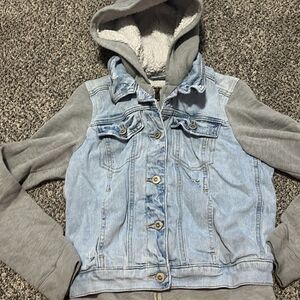 Hollister - Jean Vest over Gray Hoodie - XS